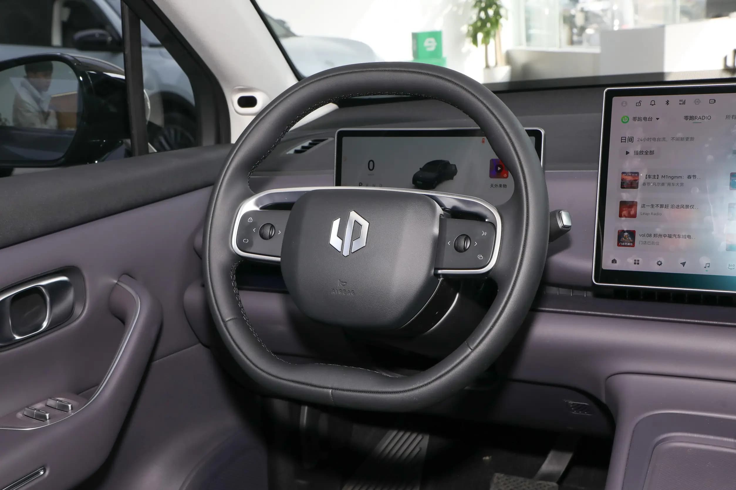 LEAPMOTOR C10 image 6